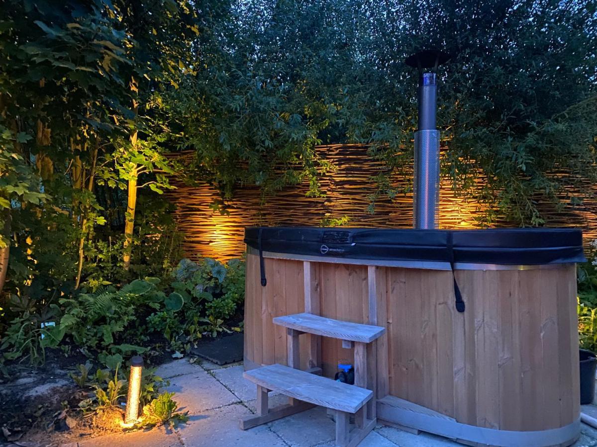 Bed & Wellness Klein Knorrestein With Private Hottub And Sauna And Tandembike Rental Included In Price Almere Kültér fotó